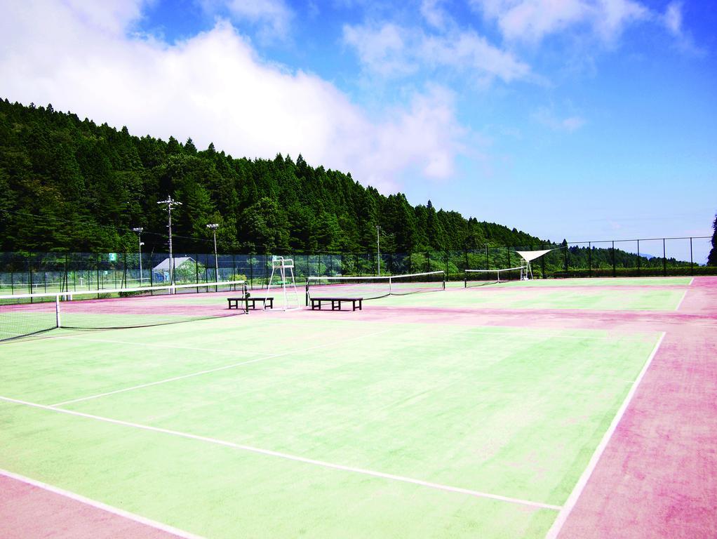 Menard Aoyama Resort: Wafukan Utatsukasa Iga Exterior photo